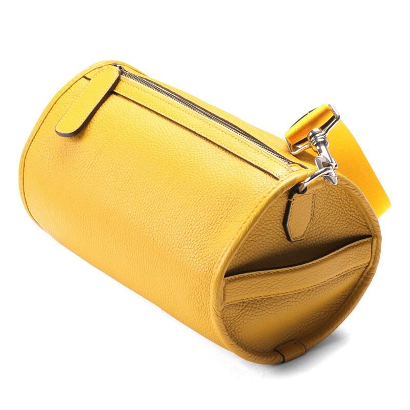 Fortu milano / フォルツミラノ グレインカーフレザーバレル型ショルダーバッグ(LA LINA BAG) （イエロー）の画像