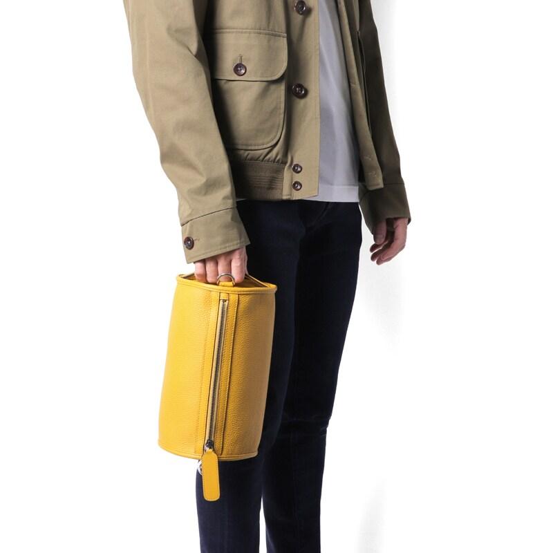 Fortu milano / フォルツミラノ グレインカーフレザーバレル型ショルダーバッグ(LA LINA BAG) （イエロー）の画像