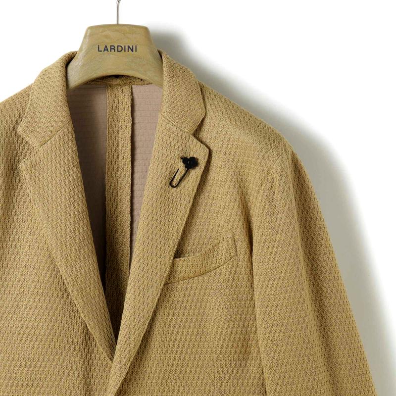 LARDINI / ラルディーニ LIKNITウールジャカード編みニット2Bジャケット(JALKJ8E17/IVJ63040) （キャメル）の画像