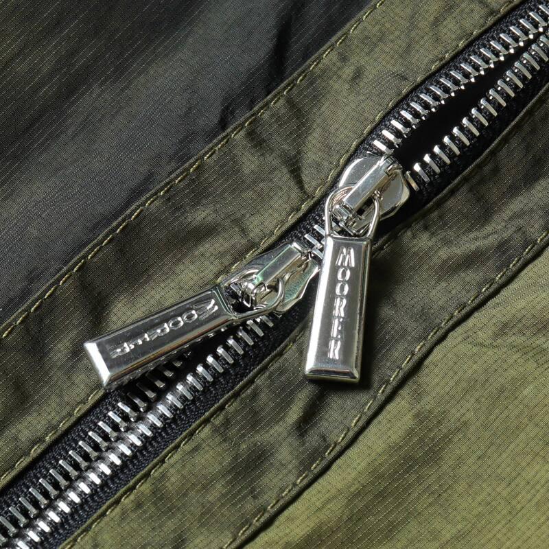 MOORER / ムーレー ムラ染め撥水ナイロンリップストップフーデッドジップブルゾン(COSIMO-W) （MILITARE）の画像