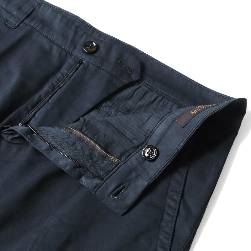 MOORER / ムーレー コットンシルクストレッチサテンカーゴショーツ(ARON-SEC) （NAVY）の画像