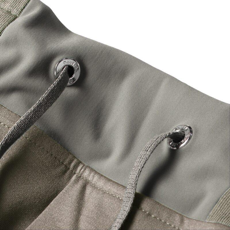 MOORER / ムーレー レーヨンナイロンスムースジャージー×ナイロンストレッチ切替しイージーカーゴショーツ(RANDALF-JFC) （TAUPE）の画像