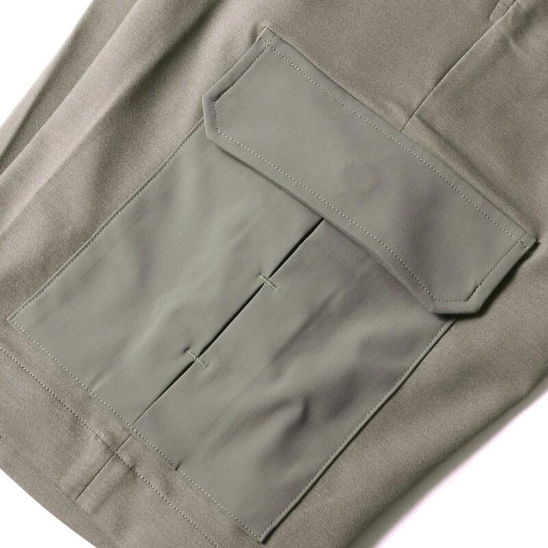 MOORER / ムーレー レーヨンナイロンスムースジャージー×ナイロンストレッチ切替しイージーカーゴショーツ(RANDALF-JFC) （TAUPE）の画像