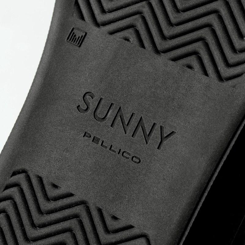 PELLICO SUNNY / ペリーコサニー スエードレザーレースアップローカットスニーカー(M003 VELVEX690) （アッパー：グレージュ ソール：ブラック）の画像
