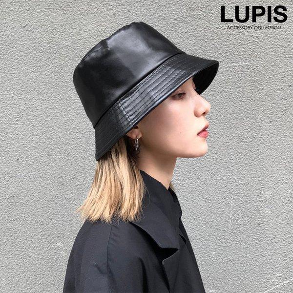 ✨新品未使用✨NEW ERA バケットハット　アップルレザー　黒 LUPIS（ルピス） バケットハット レディース フェイクレザー ブラック