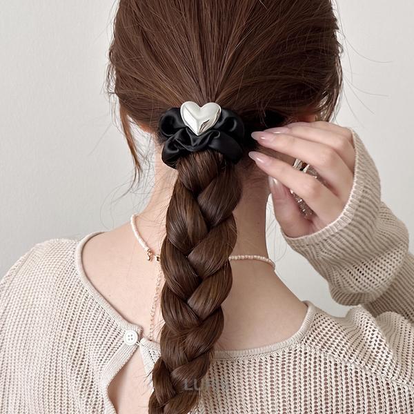 LOULOU オウムモチーフ ヘアゴム LUPIS（ルピス） シュシュ ヘアゴム ヘアアクセサリー メタル ハート