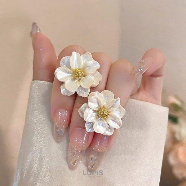 LUPIS（ルピス） ピアス レディース フラワー 花 シンプル エレガント