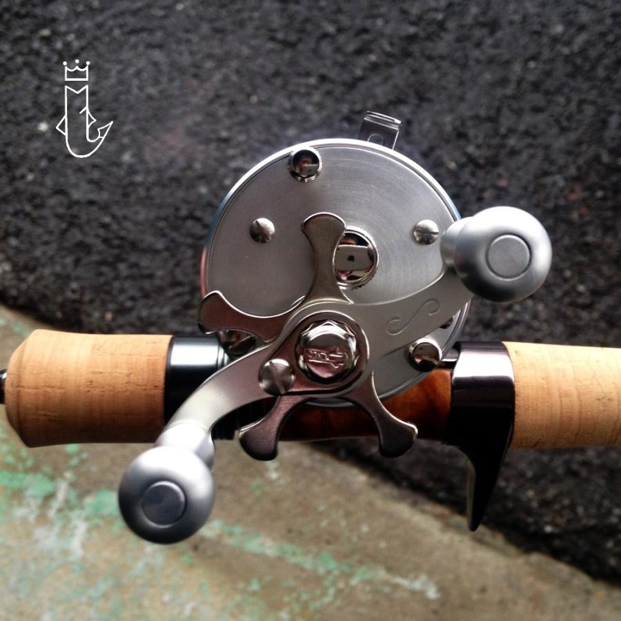 五十鈴工業　ISUZU　bc421 五十鈴工業/イスズリール 【Isuzu BC421SSS Vintage レフト/左巻き