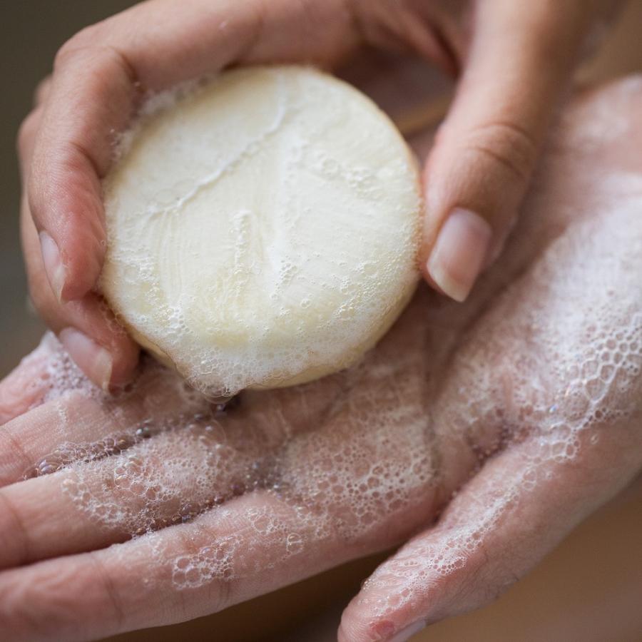 LUSH ハニーアイウォッシュドマイヘアー シャンプーバー 固形 シャンプー プレゼント 蜂蜜 乾燥 いい匂い ツヤ ノンシリコン 自然派 コスメ ラッシュ 公式 | LUSH | 06