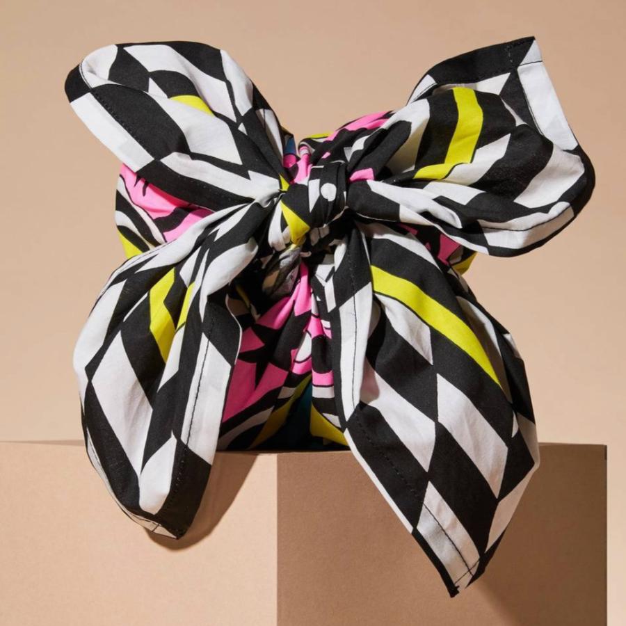 LUSH コズミック バースト ノットラップ Knot wrap 風呂敷 70cm ラッピング ギフト ラッシュ 公式 | LUSH | 01