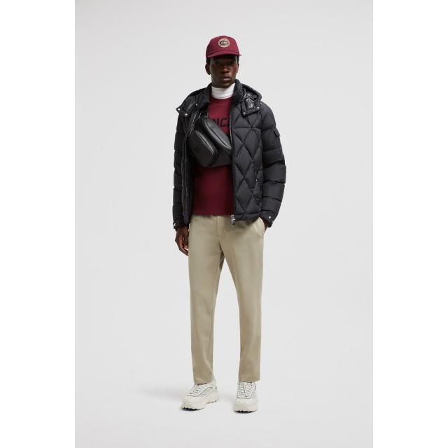 MONCLER メンズ ダウンジャケット モンクレール Averole MONCLER メンズ ダウンジャケット モンクレール Averole