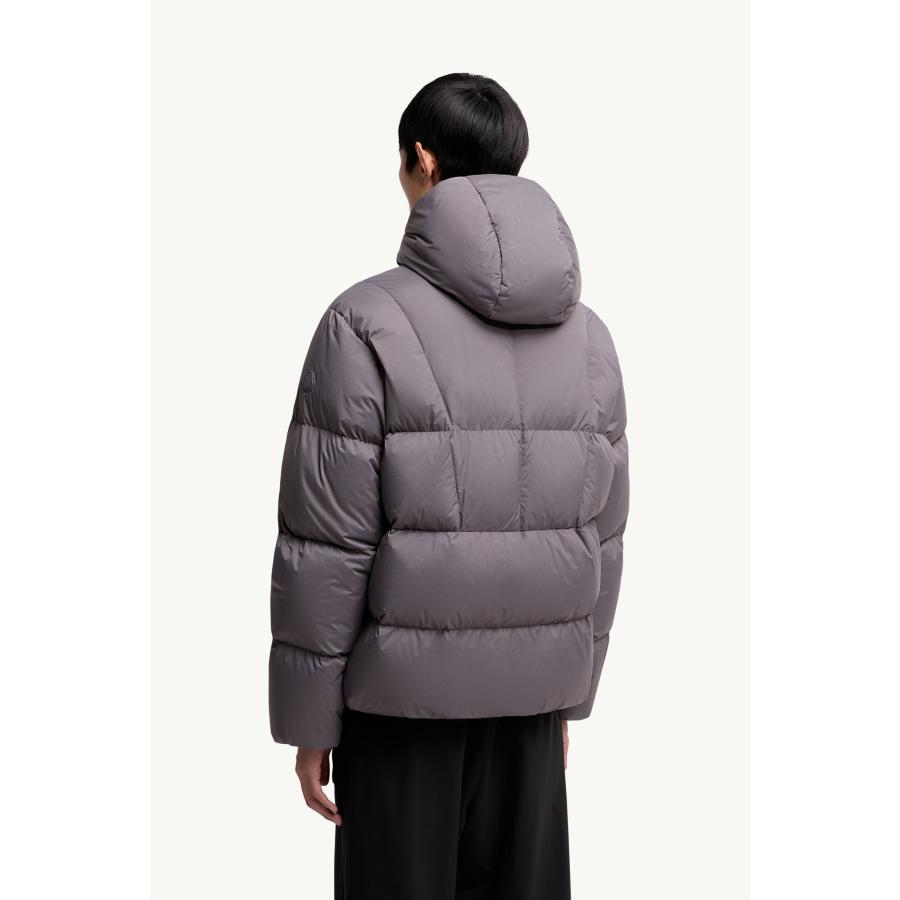 MONCLER（モンクレール） メンズ ダウンジャケット Fusain Hooded