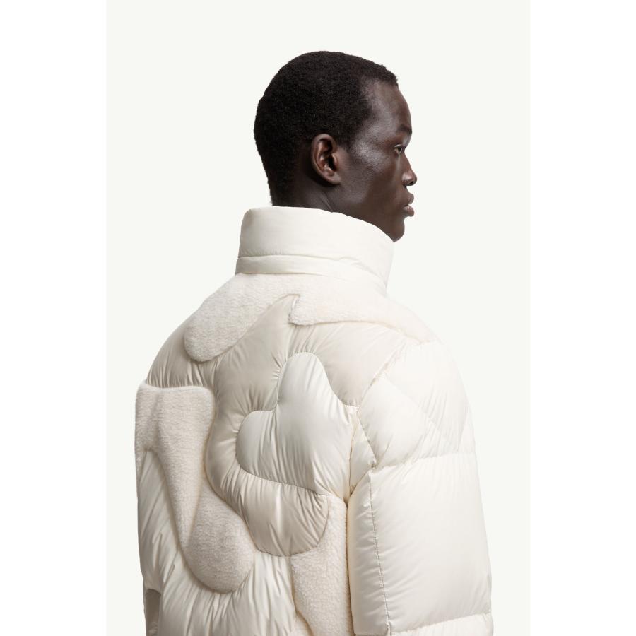 MONCLER 　モンクレール　 メンズダウンジャケット

Lサイズ  7 モンクレール メンズ ダウン MONCLER ブランド ダウンジャケット
