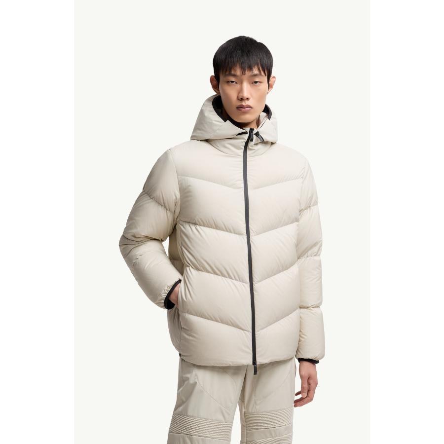 MONCLER（モンクレール） メンズ ダウンジャケット Forez Hooded Short