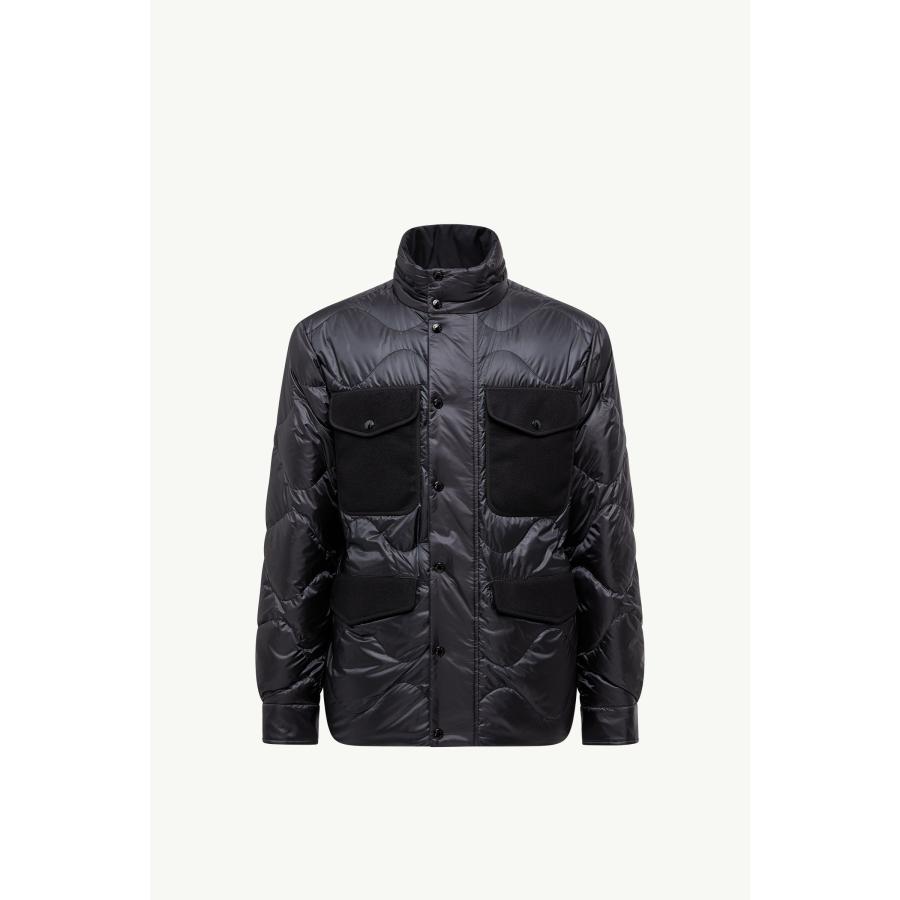 Moncler モンクレール　希少リバーシブルライトダウン　黒X水玉　ノーカラー Moncler モンクレール 希少リバーシブルライトダウン 黒X水玉 ノー
