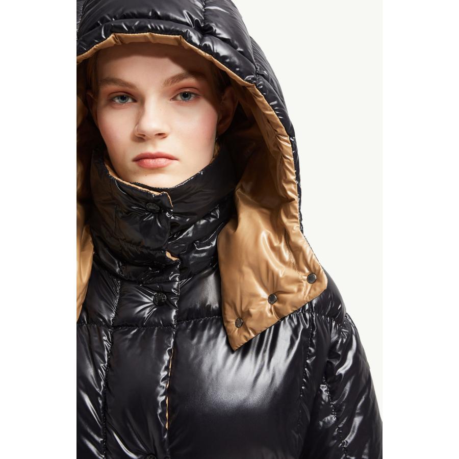 MONCLER（モンクレール） レディース ダウンジャケット Parana Hooded