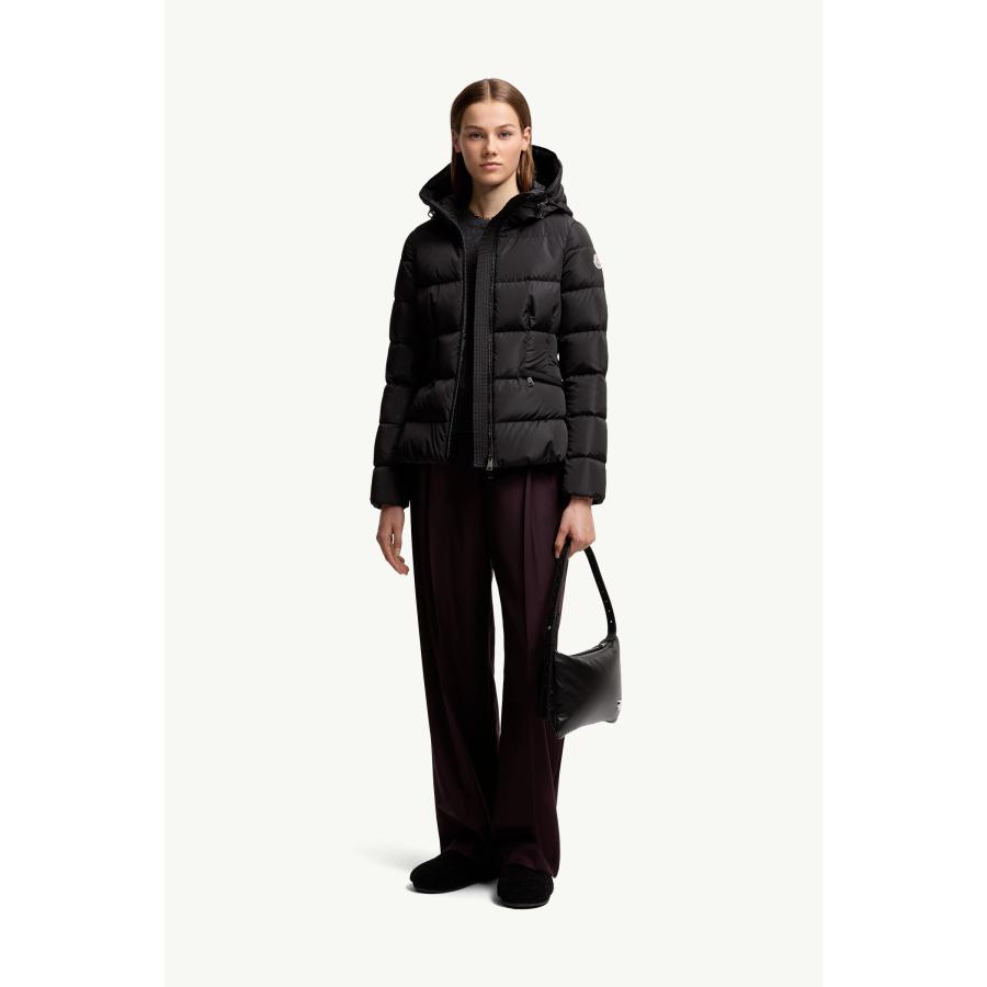 MONCLER（モンクレール） レディース ダウンジャケット Avoce Hooded