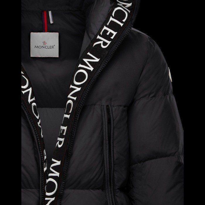 MONCLER（モンクレール） MONTCLAR メンズ ダウンジャケット 在庫あり