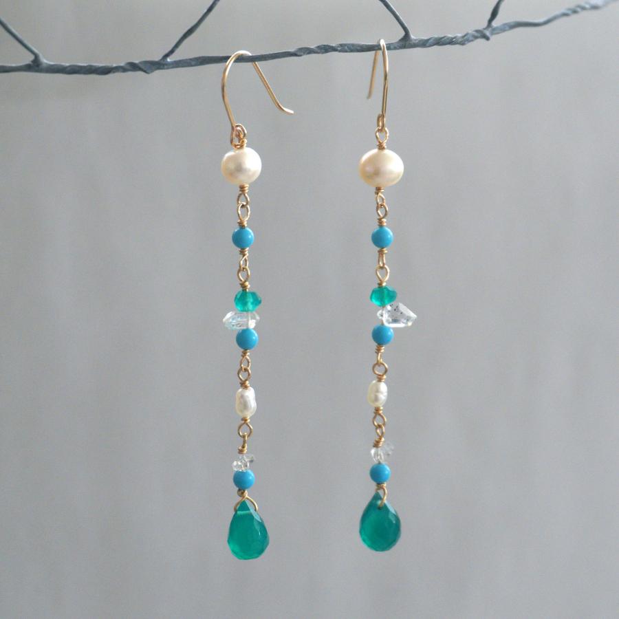 7amulet 14KGF グリーンオニキスとターコイズのロングピアス : ラブリ 