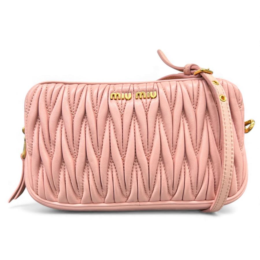 Miu Miu マテラッセ ショルダーバッグ ピンク miu miu（ミュウミュウ） 【最終価格】美品 マテラッセ ショルダー