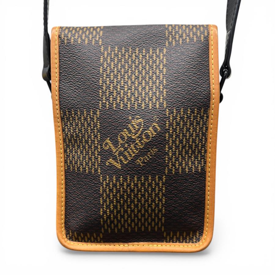 LOUIS VUITTON（ルイ・ヴィトン） 美品 × NIGO アマゾン