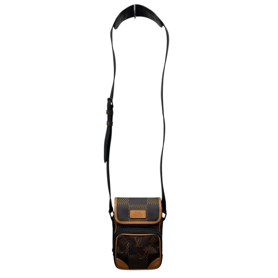 LOUISVUITTON × NIGOアマゾンメッセンジャー ショルダーバッグ LOUIS VUITTON（ルイ・ヴィトン） 美品 × NIGO アマゾン