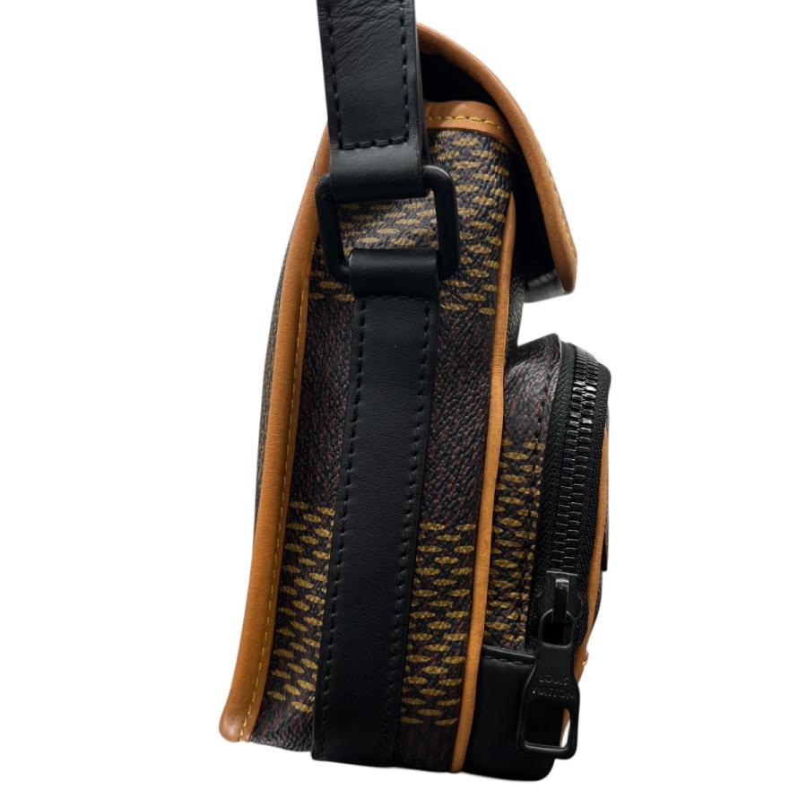 LOUIS VUITTON（ルイ・ヴィトン） 美品 × NIGO アマゾン