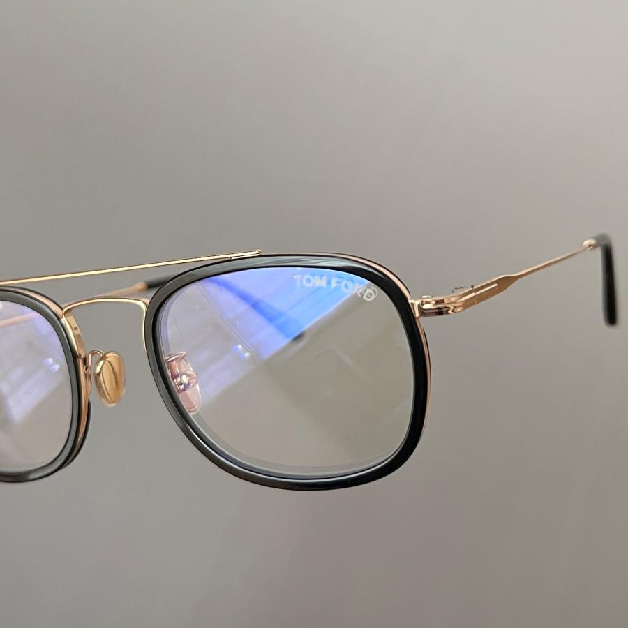 【並行輸入品】TOM FORD メガネ トムフォード アジアンフィット FT5677 ブラック ゴールド 黒 金 メンズ レディース ブルーライトカット 軽い シンプル おしゃれの画像