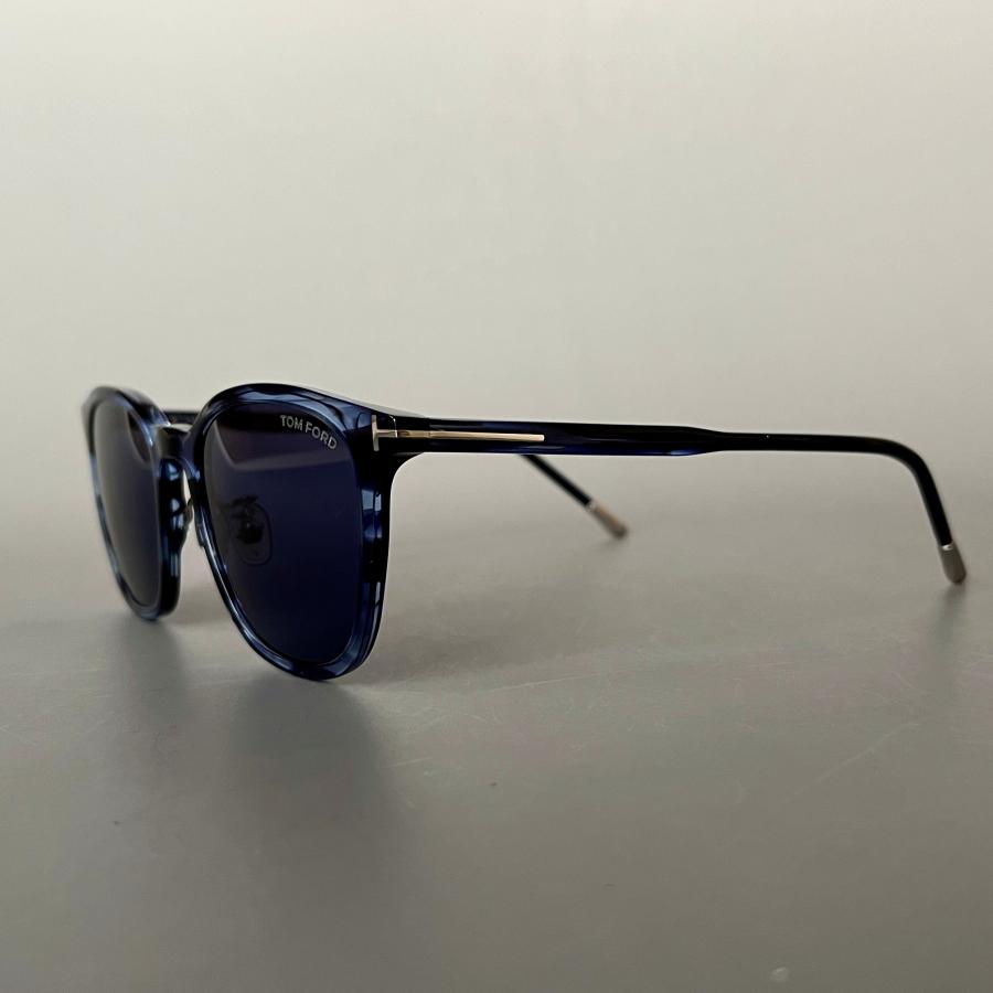 極美品✨TOM FORD サングラス アジアンフィット　スケルトン　スクエア型 TOM FORD EYEWEAR トムフォード サングラス アジアンフィット FT0956