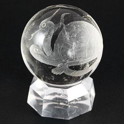 四神彫刻】 水晶丸玉 50mm玉 玄武 彫り 四神相応 風水四神  