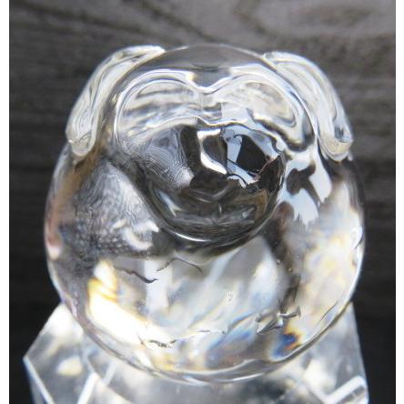 1点物 犬彫刻水晶玉 AAA 38x38mm玉 水晶さざれ100ｇ付 おすすめ品 穴無 透明度高い 山梨水晶彫刻商品 水晶球 水晶 丸玉 球体 置物 原石　｜luz