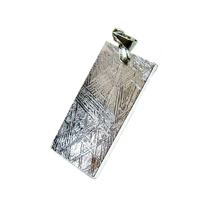 【新品未使用】ムオニナルスタ隕石　ギベオン　ペンダント　宇宙飛行士 ペンダント シルバーギベオン Meteorite(メテオライト) 28x13x2mm