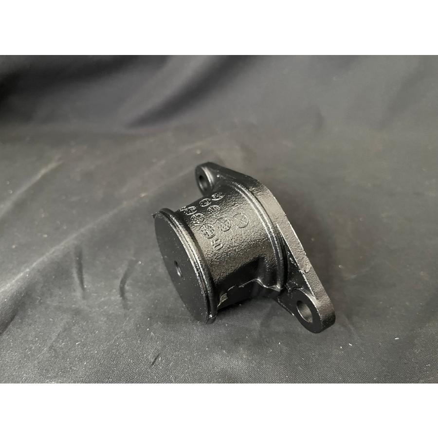 ヤマハ　1200　XLT 純正 エンジンマウント 4個セット 62E-44517-A1-8P-4》ヤマハ 純正部品 エンジンマウントラバー 4