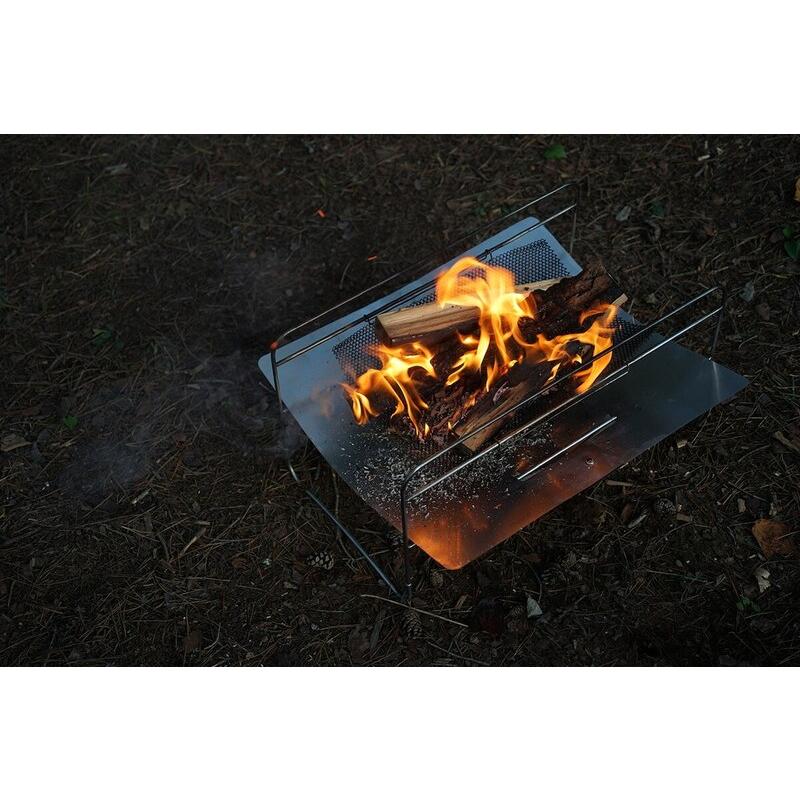 we know enough ＜ キャンプサイトを燃やさない 自然に優しい