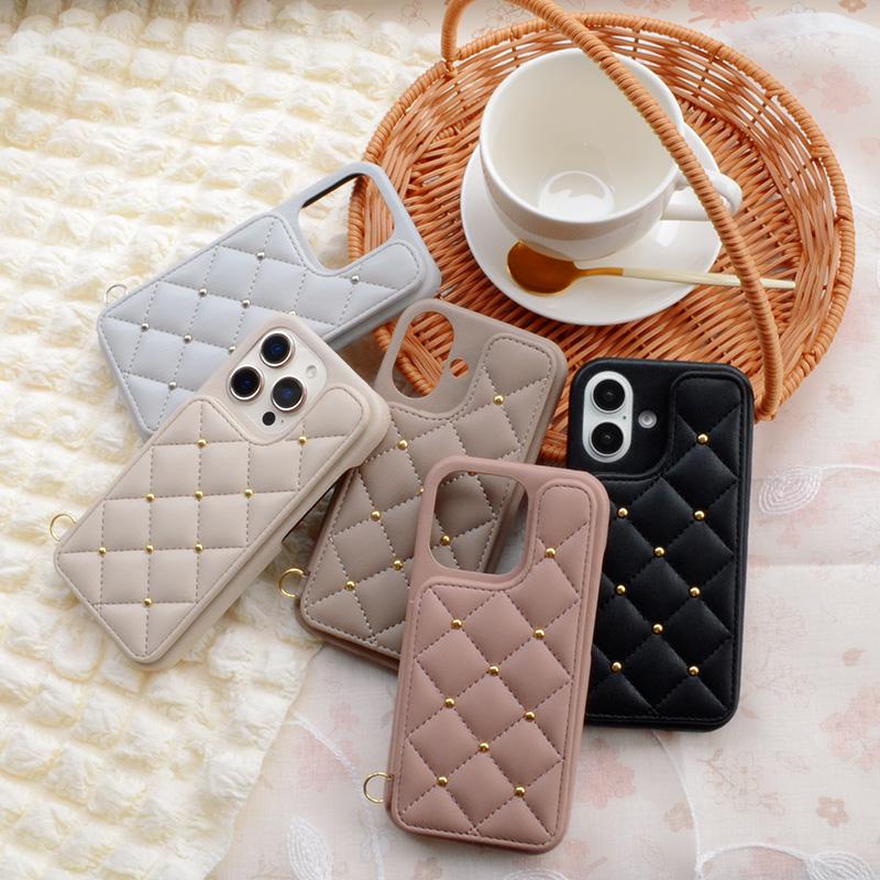 CECIL McBEE（セシルマクビー） iPhone17 ケース キルティング 背面