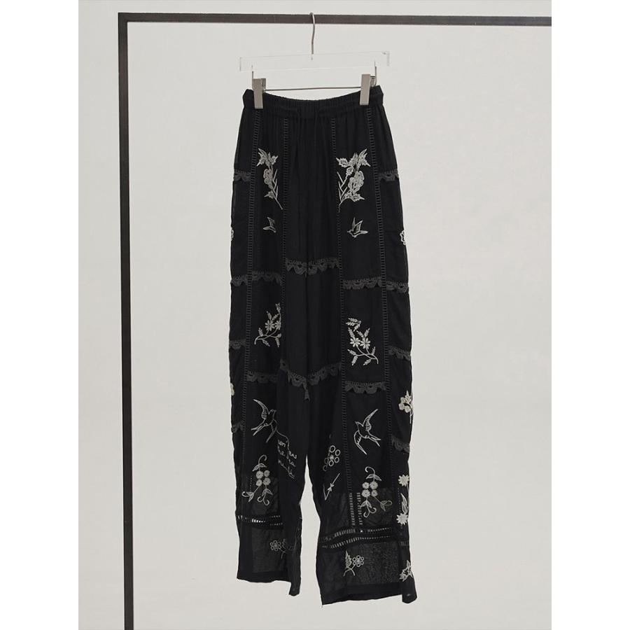 トゥデイフル TODAYFUL 即日発送 LIFE's ライフズ Embroidery Patchwork Trousers 12610719 エンブロイダリーパッチワークトラウザー パンツ 刺繍パンツの画像