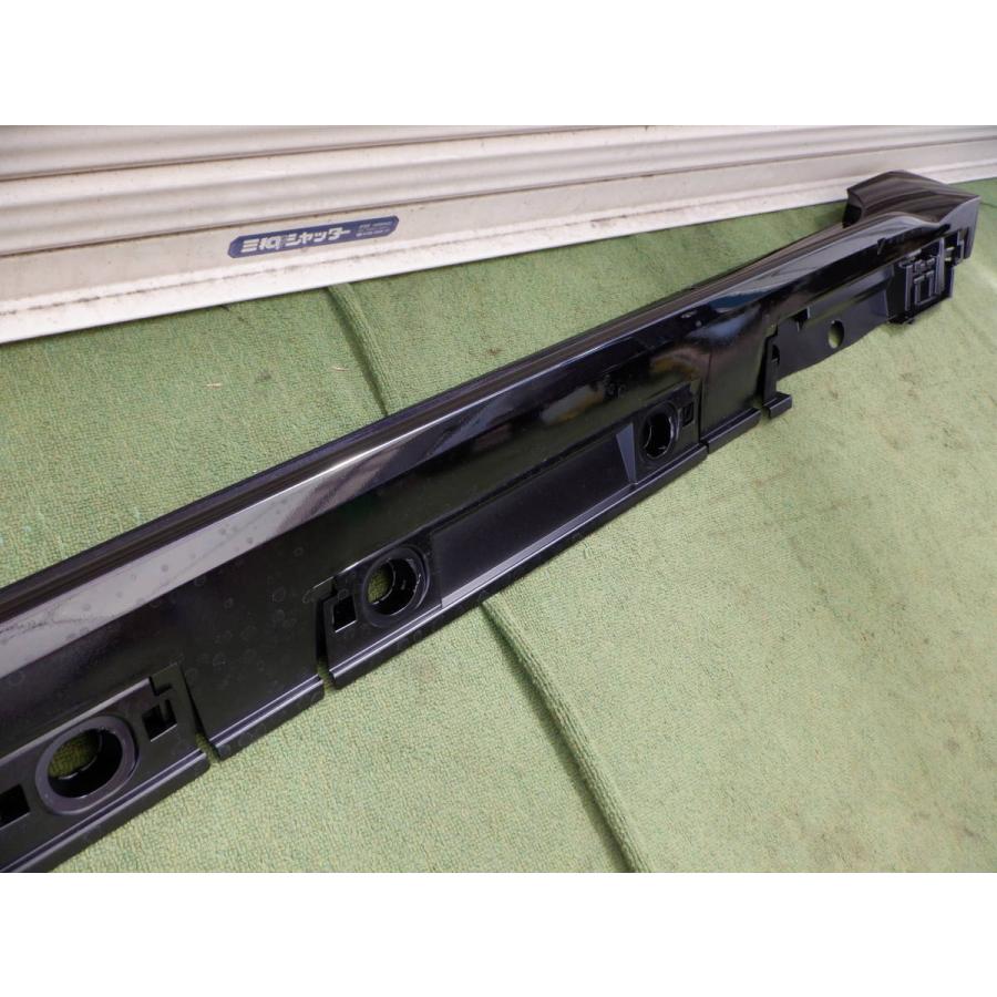 新車外し 純正 NRE210 ZRE212 ZWE211 ZWE214 カローラ ツーリング