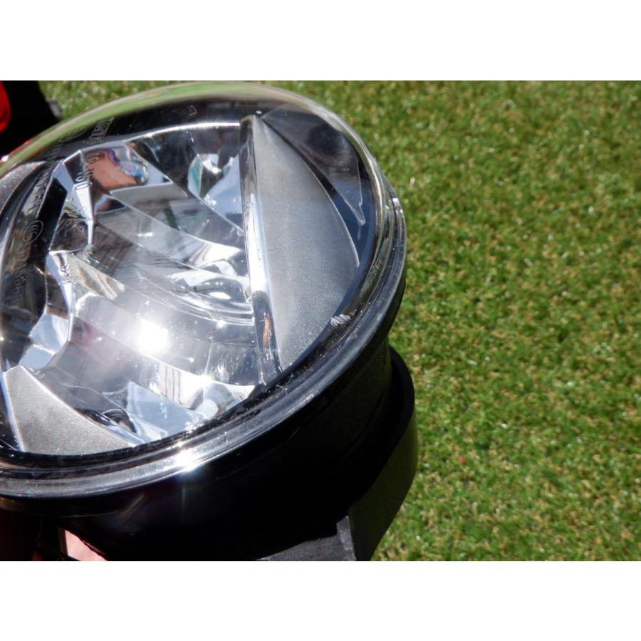 TOYOTA トヨタ 純正 LED フォグランプ フォグライト コイト KOITO 48-150 / 70311 アルファード（30系） ヴェルファイア（30系 / AYH30Wなど） プリウス / プリウスα（一部グレード） アクア ヴォクシー / ノア（一部グレード） ハリアー（一部グレード） レクサス（RX・IS・CT 等） ヴィッツ / カローラ系（フィールダー・ルミオンなど） ランドクルーザー系 トヨタ純正 LED フォグランプ フォグライト KOITO 48-150 左側