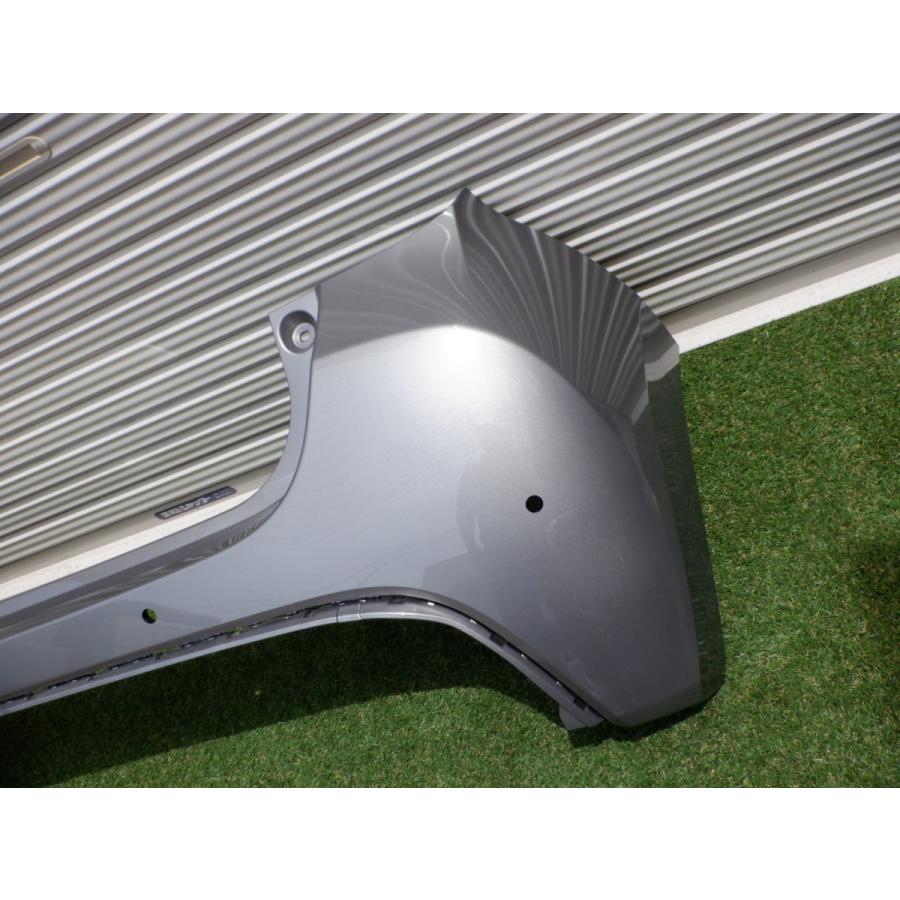 新車外し トヨタ純正 MXPA10 MXPH10 KSP210 ヤリス YARIS リアバンパー