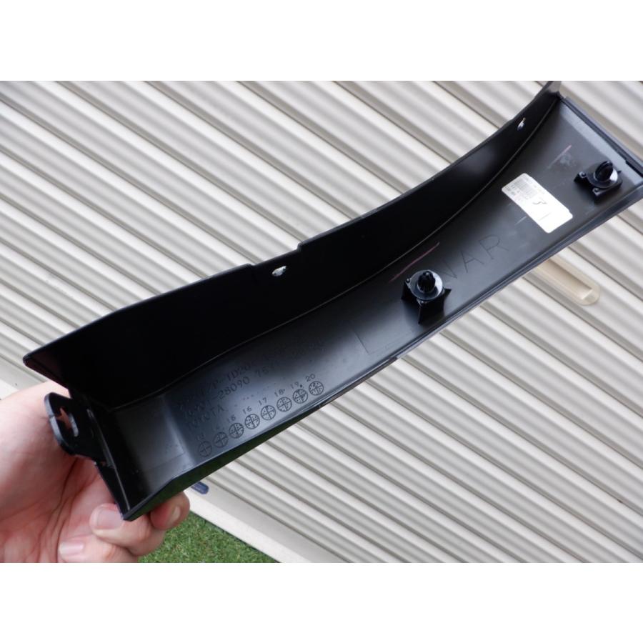 新車外し 純正 ZRR80 ZRR85 ZWR80 80 ノア ヴォクシー フェンダー