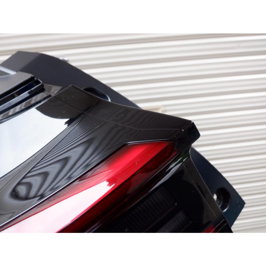 ヤリス　左テール　MXPH10 新車外し トヨタ純正 MXPA10 MXPH10 KSP210 ヤリス YARIS テール
