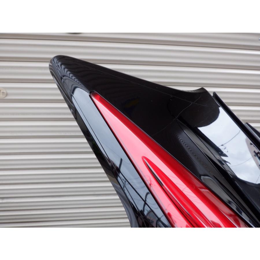 新車外し トヨタ純正 MXPA10 MXPH10 KSP210 ヤリス YARIS テール