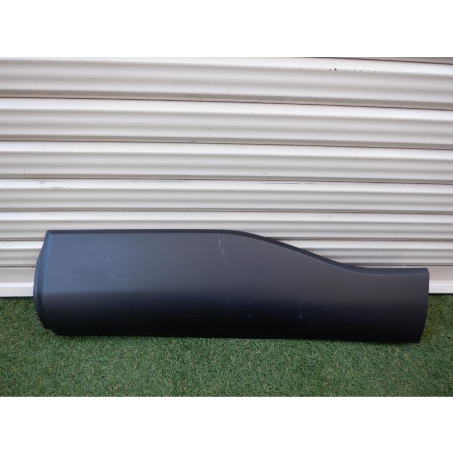 新車外し品 トヨタ純正 ZSG10 ZVG11 ZVG15 カローラクロス サイド