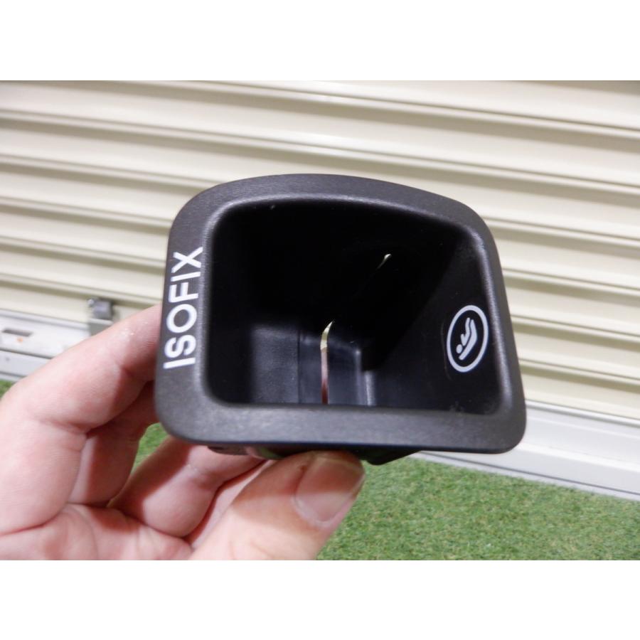 ベンツ純正 W247 Bクラス ISOFIX チャイルドシートロックカバー 1個