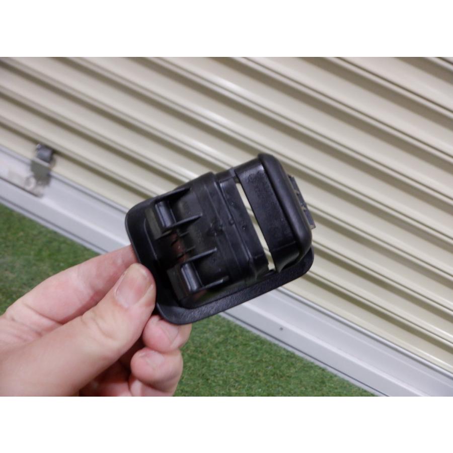 ベンツ純正 W247 Bクラス ISOFIX チャイルドシートロックカバー