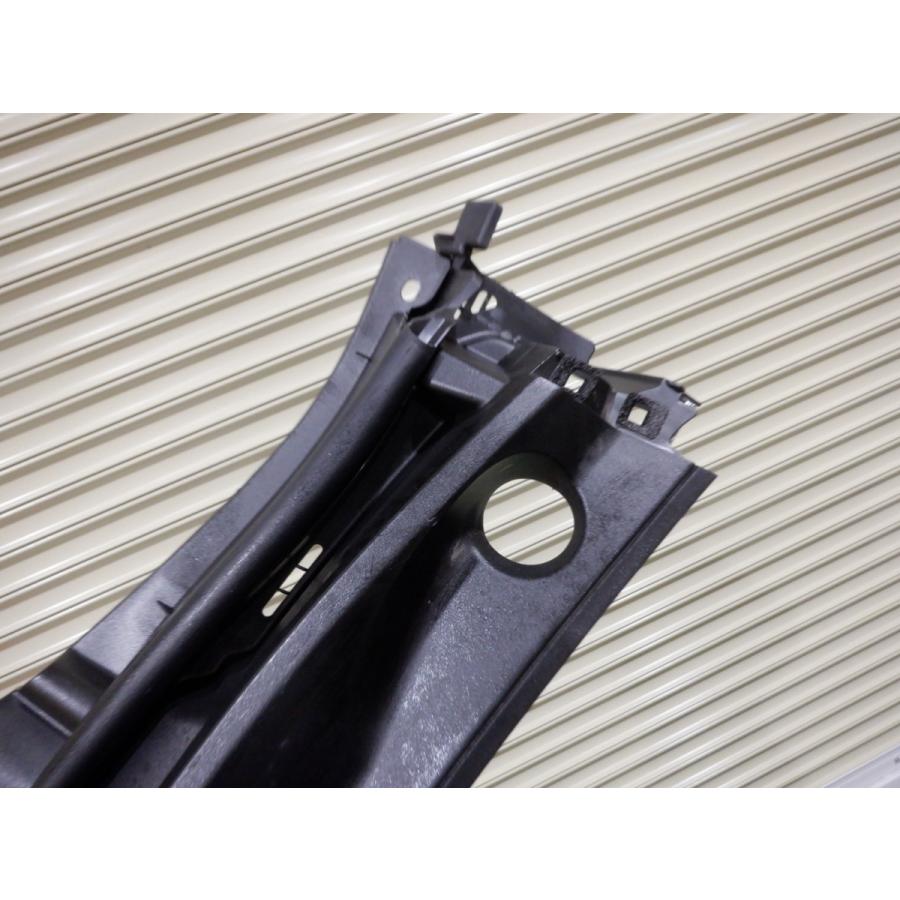 masatito2022専用 トヨタ純正 200 ハイエース カウルトップ ベンチレータルーバー