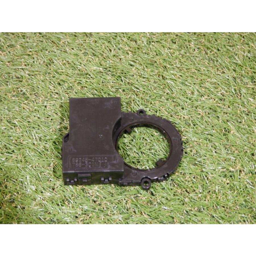 新車外し品 トヨタ純正 ZVW50 ZVW51 ZVW55 50 プリウス 89245-47010 舵  