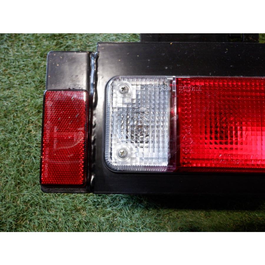 純正 デュトロ ダイナ トヨエース トラック テールライト テールランプ