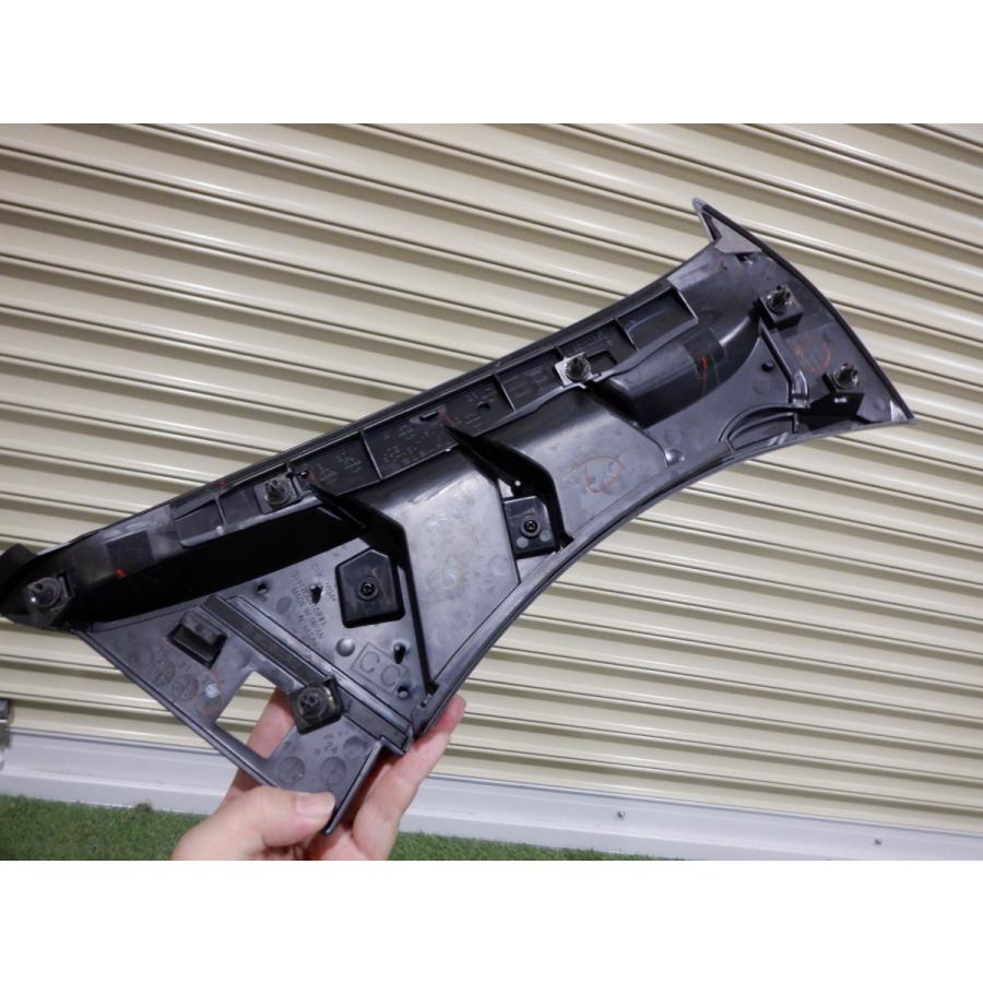 新車外し トヨタ純正 ZN8 GR86 86 フェンダーダクト パネル カバー