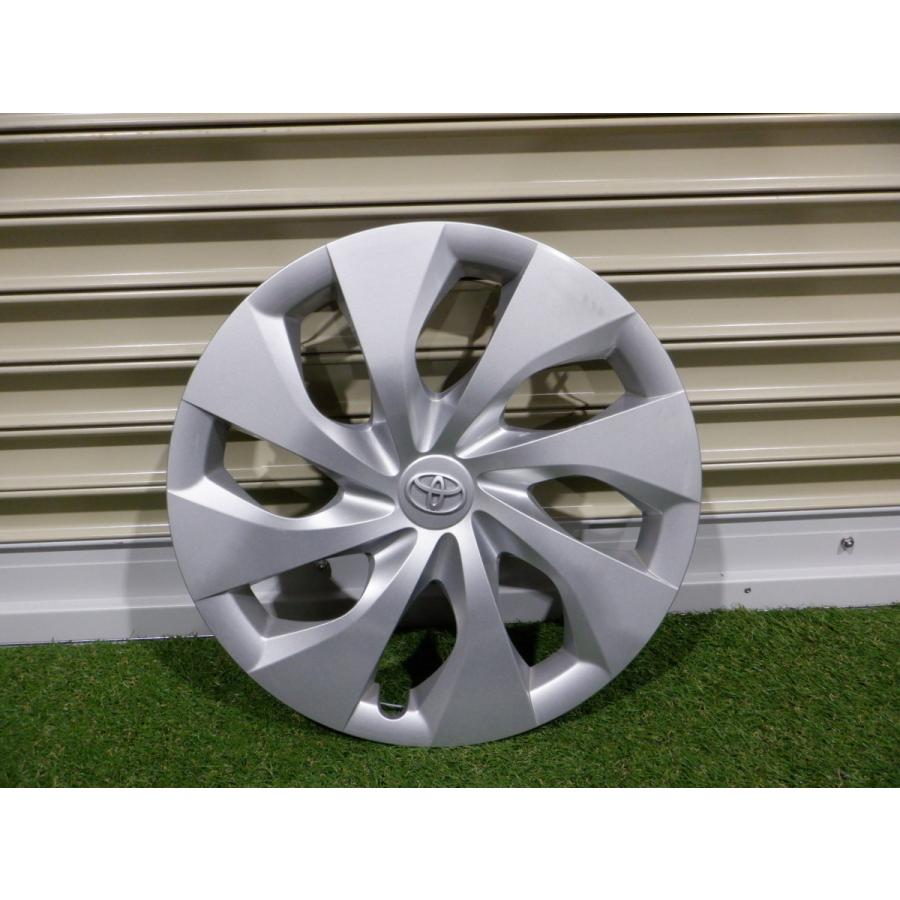 トヨタ純正 NZE181 NZE184 ZRE186 オーリス 42602-12880 16インチ